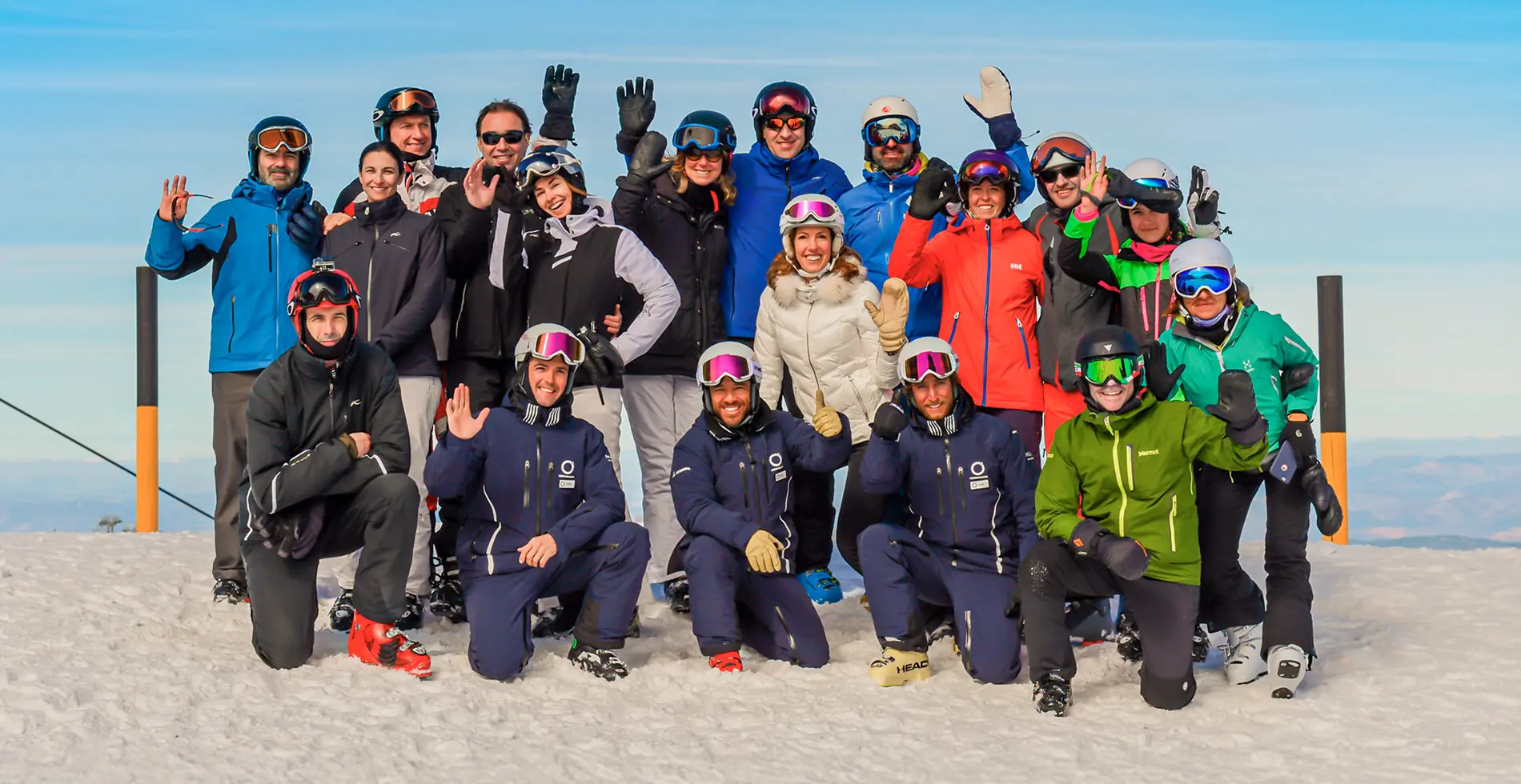 Imagen clases grupos esquí snowboard