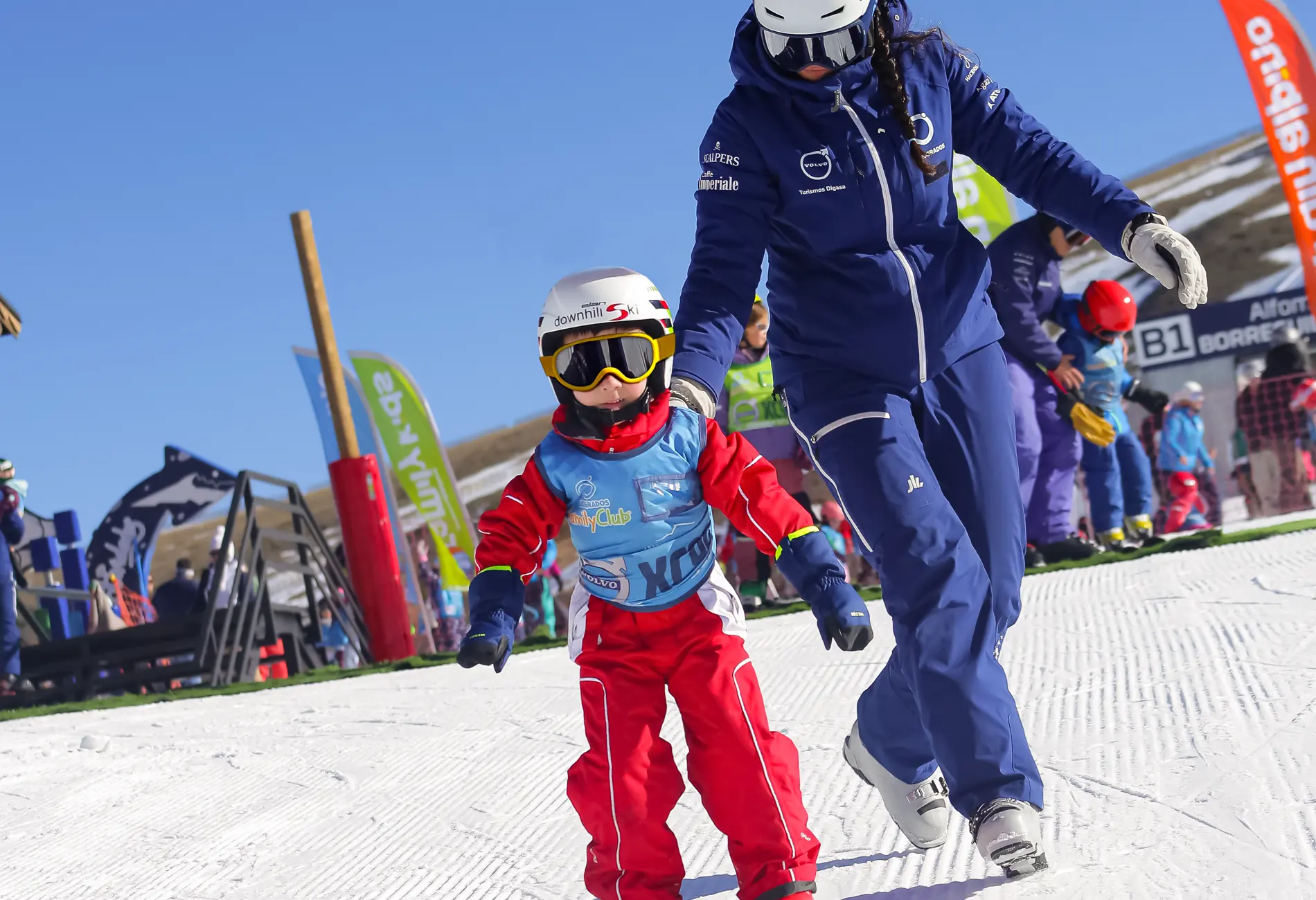 Imagen jardin alpino jornada mañana sierra nevada niño aprendiendo instructor